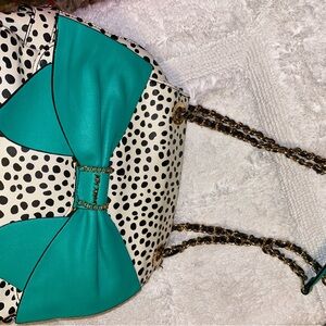 Betsey Johnson Green and Black Shoulder Bag with Chain Strap